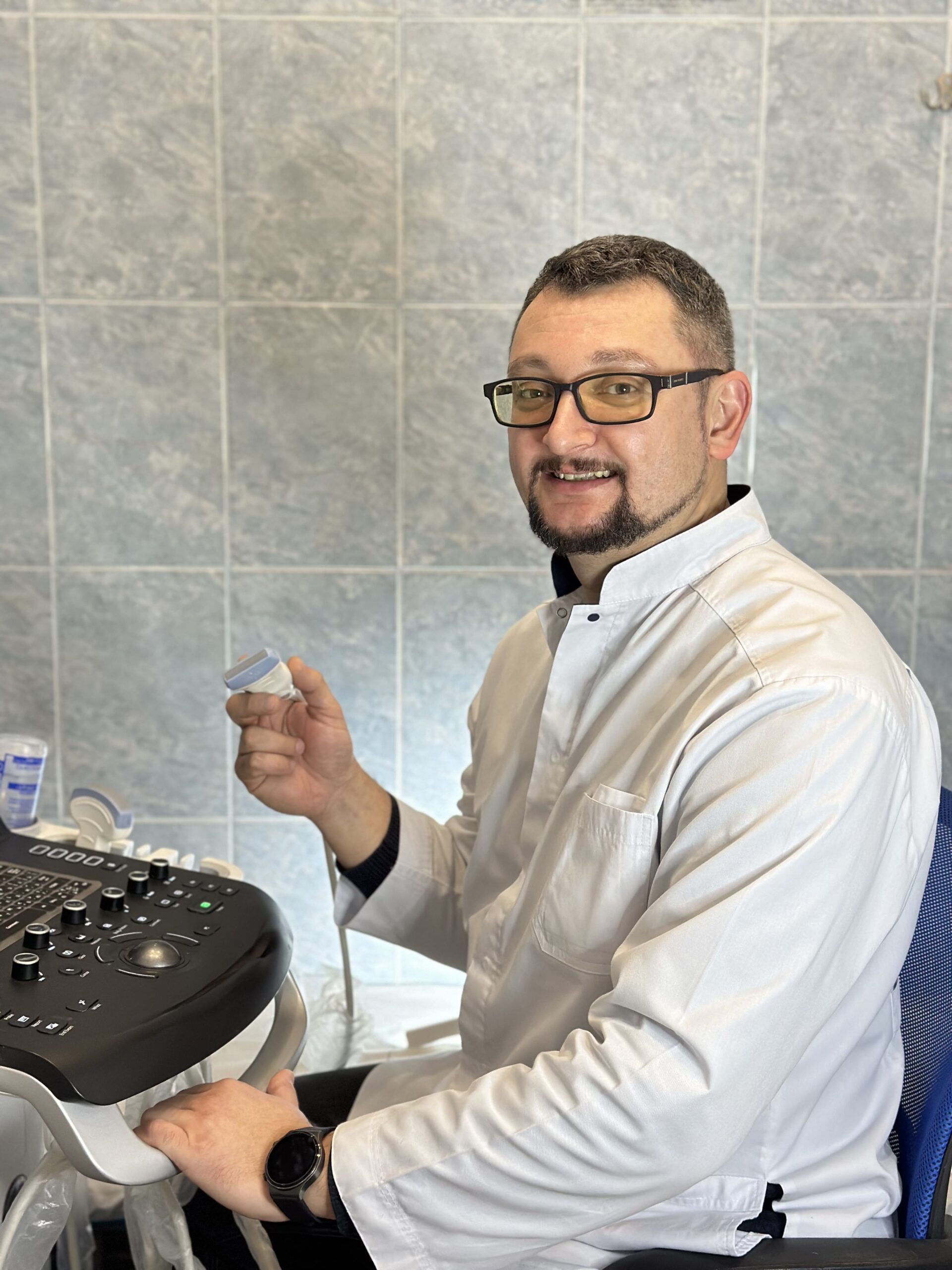 авиценна медикал медицинский центр николаев Лікар УЗД, лікар хірург врач узи врач хирург Шитюк Володимир Миколайович Шитюк Владимир Николаевич авіценна медікал миколаїв avicenna medical